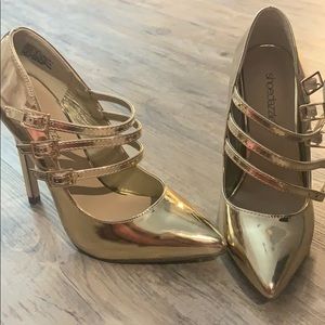 Gold heels, brand new in box